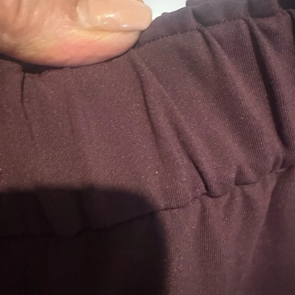 Women's Burgundy‎ Pants
